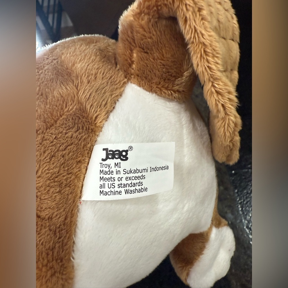 Buc-ee’s Plush Beaver Mascot – 10” – Jaag - Picture 3 of 7